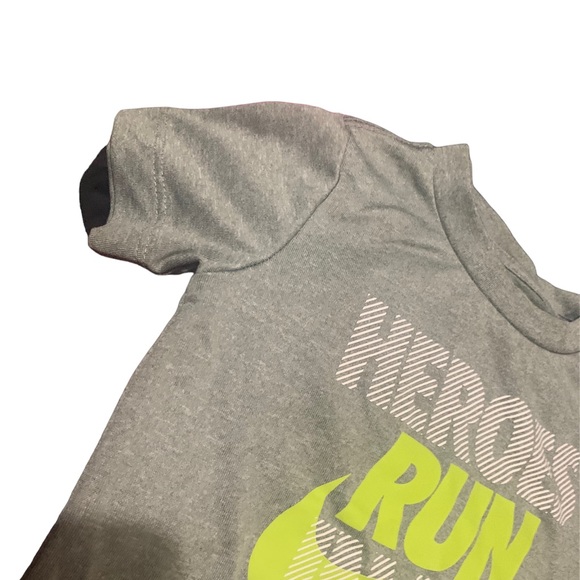 NIKE DRI-FIT SHIRT bundle this with any item & price drops to $5.00 - Picture 2 of 3